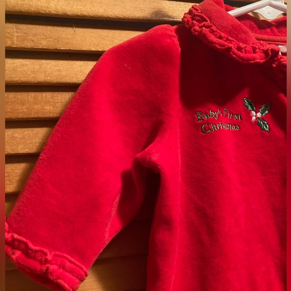 Cuddle Bear “Baby’s First Christmas” Red Velour Onesie - Picture 6 of 14